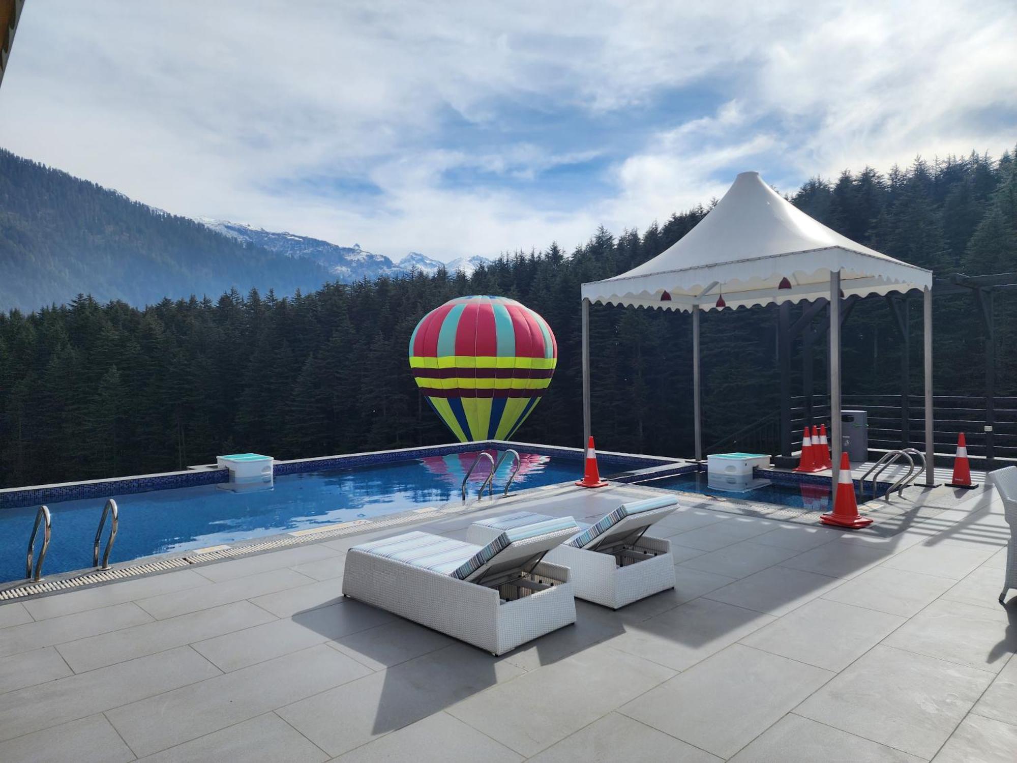 The Orchard Greens Resort - A Centrally Heated Property Manāli Exteriör bild
