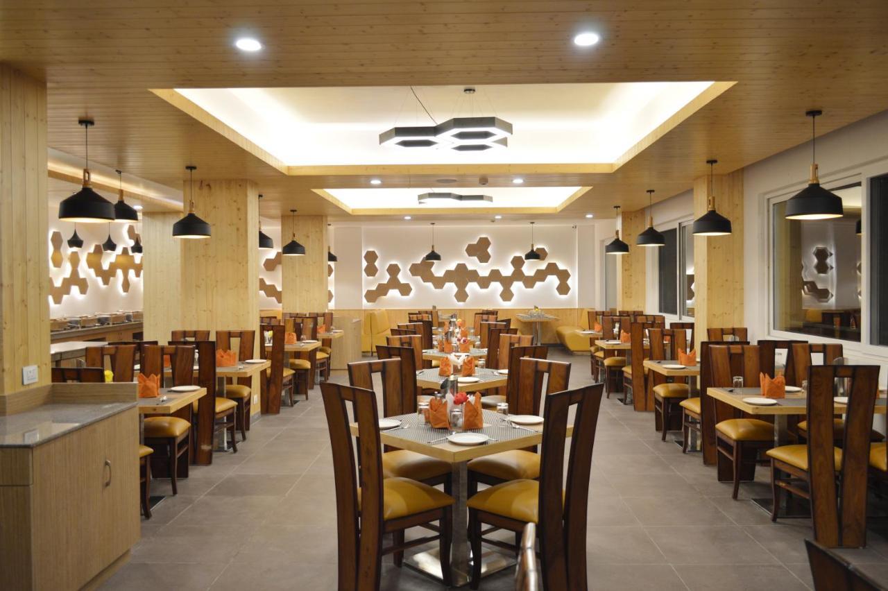 The Orchard Greens Resort - A Centrally Heated Property Manāli Exteriör bild